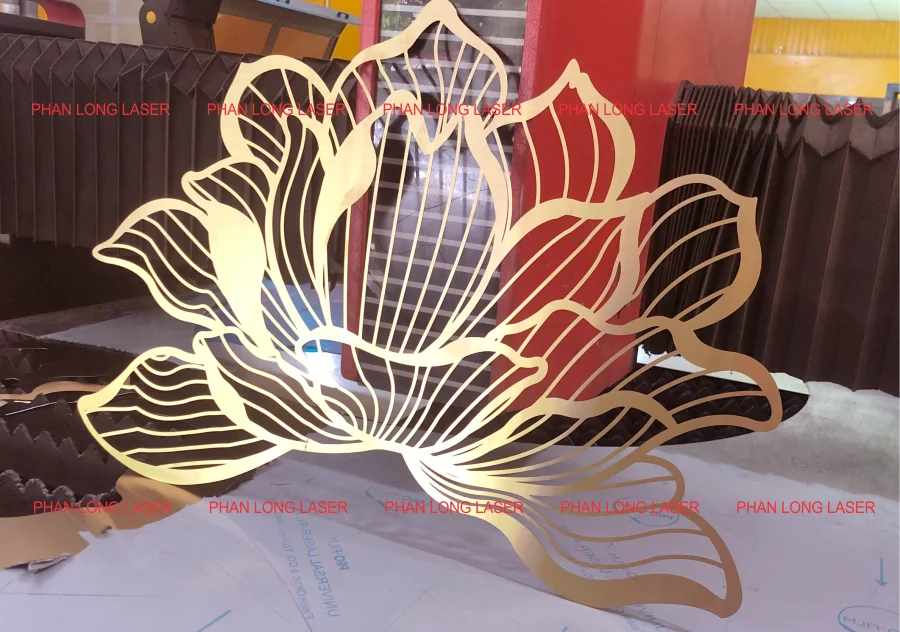 Cắt laser tạo hình hoa sen inox kim loại đồng trang trí đền chùa