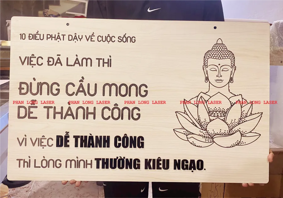 Làm biển gỗ công nghiệp MDF treo tường khắc 10 lời phật dậy tại Đồng Nai, Bình Dương, Bà Rịa Vũng Tàu, Bình Thuận, Bình Phước, Ninh Thuận, Khánh Hòa