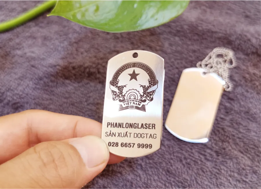 Thẻ bài thẻ tên mặt dây chuyền vòng đeo cổ quân nhân lính Mỹ khắc logo quốc huy Việt Nam